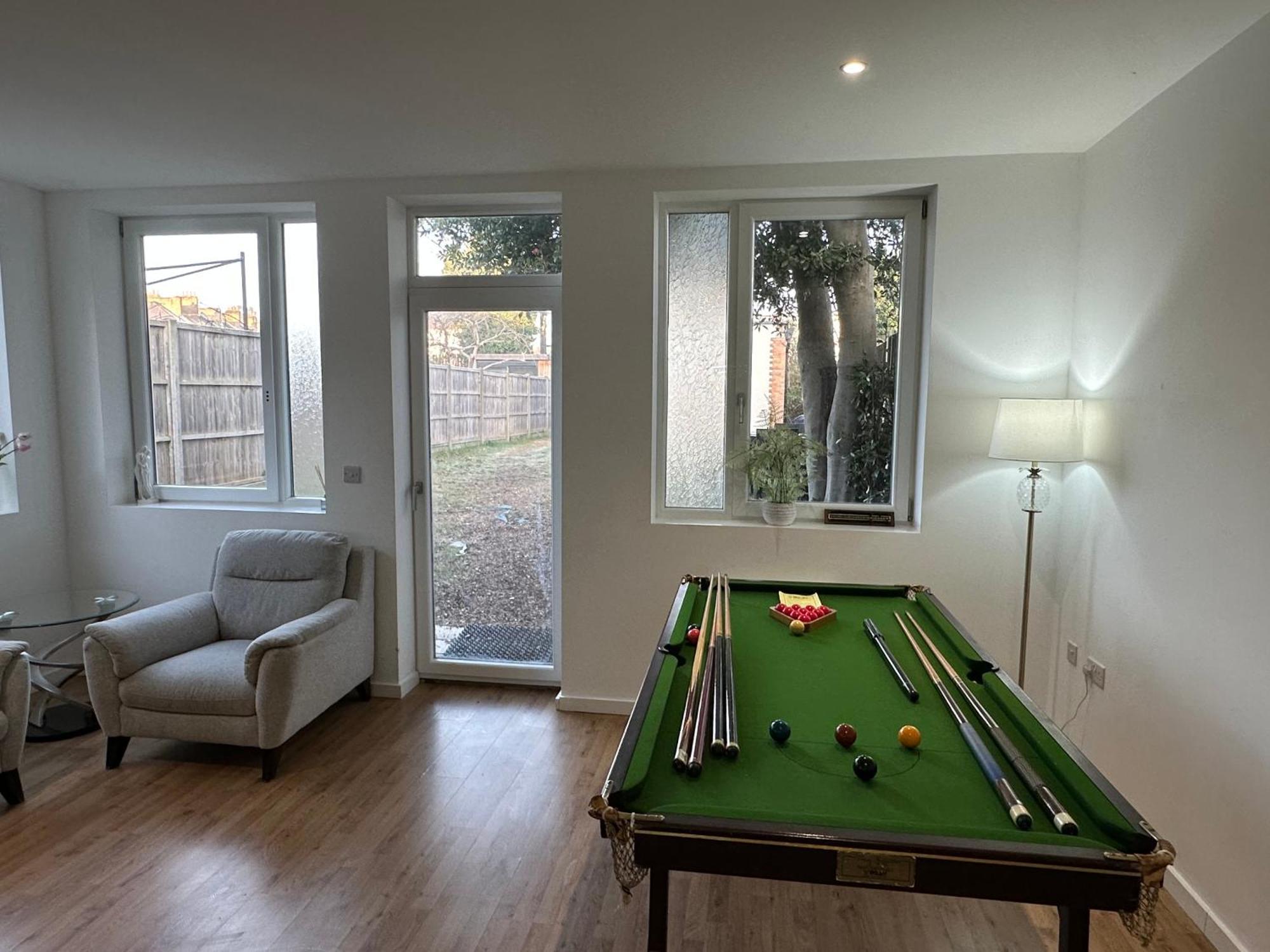 North London A Spacious 7 Bedroom House Accommodating Up To 18 People Complete With Own Gym And Table Tennis 外观 照片
